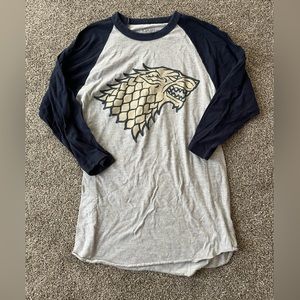 Game of Thrones baseball t shirt! So comfy and cute! Size small!